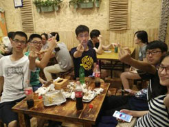 右玉烧烤加盟,学烧烤技术,开烧烤店多少钱疯狂烤翅加盟